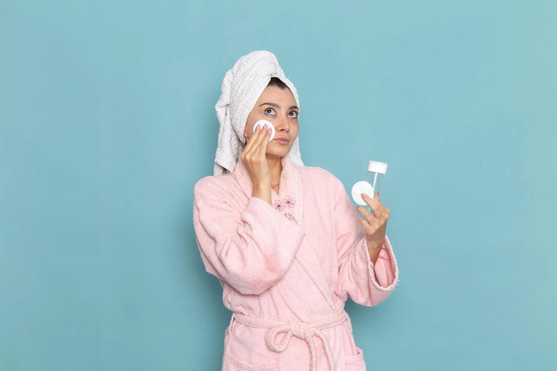 How to Choose a Cleanser for Oily Skin That Really Works in Dubai