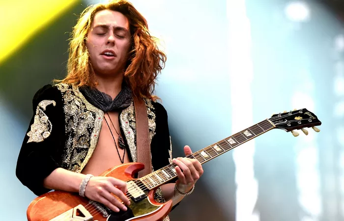 Jake Kiszka’s Unique Guitar Style Wins Praise from Mirador Bandmate Chris Turpin