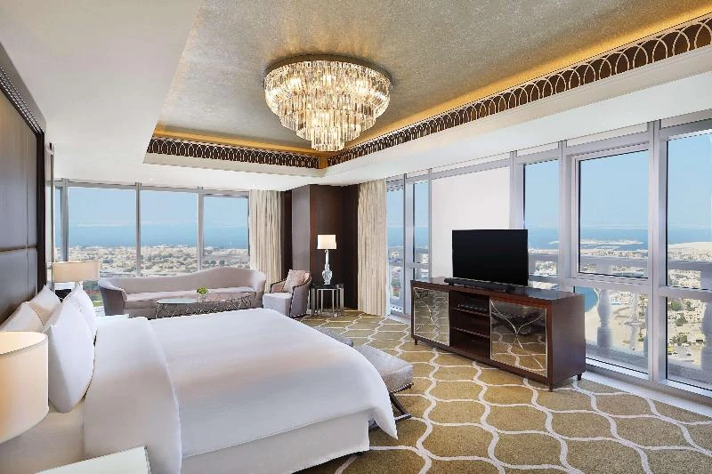 10 Best Luxury Hotels in Dubai