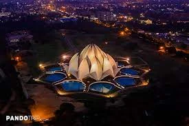 Exploring Agra's Majesty: A Memorable Same Day Tour by Car from Delhi