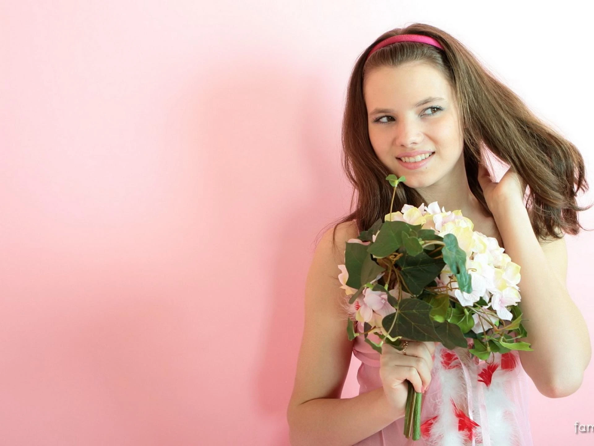 "Capturing Beauty: The Visual Poetry of Sandra Orlow"