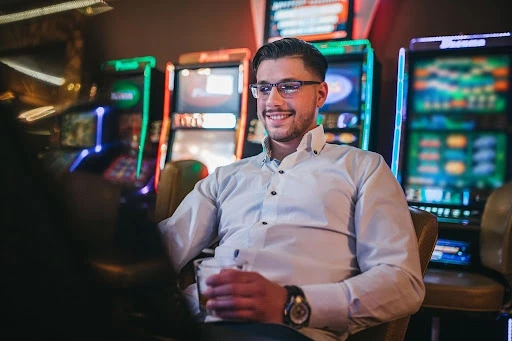 Discover The Thrill Of Online Gambling Without Leaving Your Home