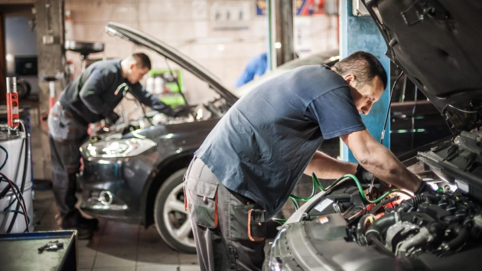 Why Pick a Decent Specialist to Fix Your Vehicle?