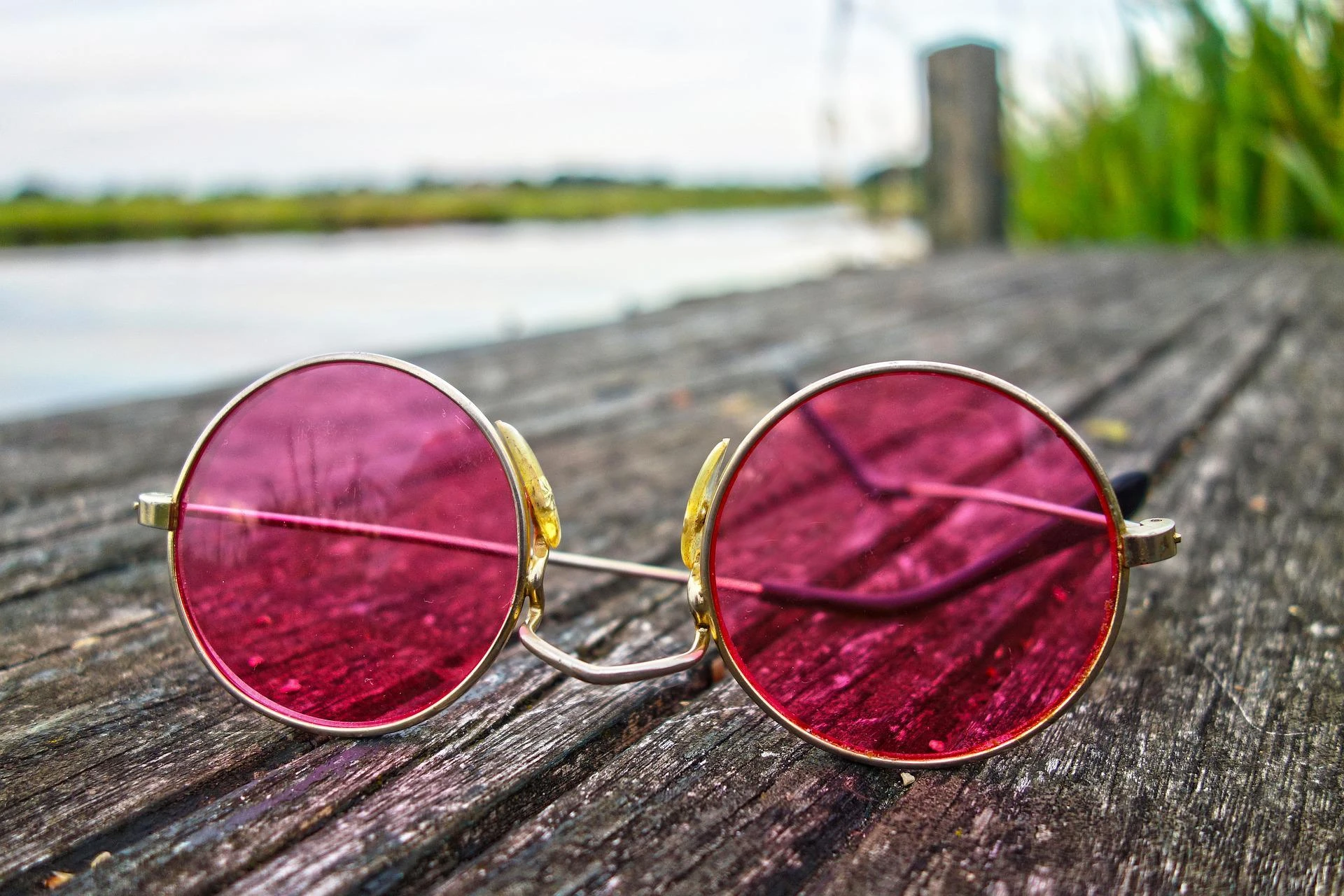 Why are there different lens colours in sunglasses, and what is each one good for?