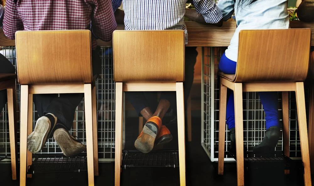 4 Tips to Pick the Perfect Bar Stools for Your Cafe