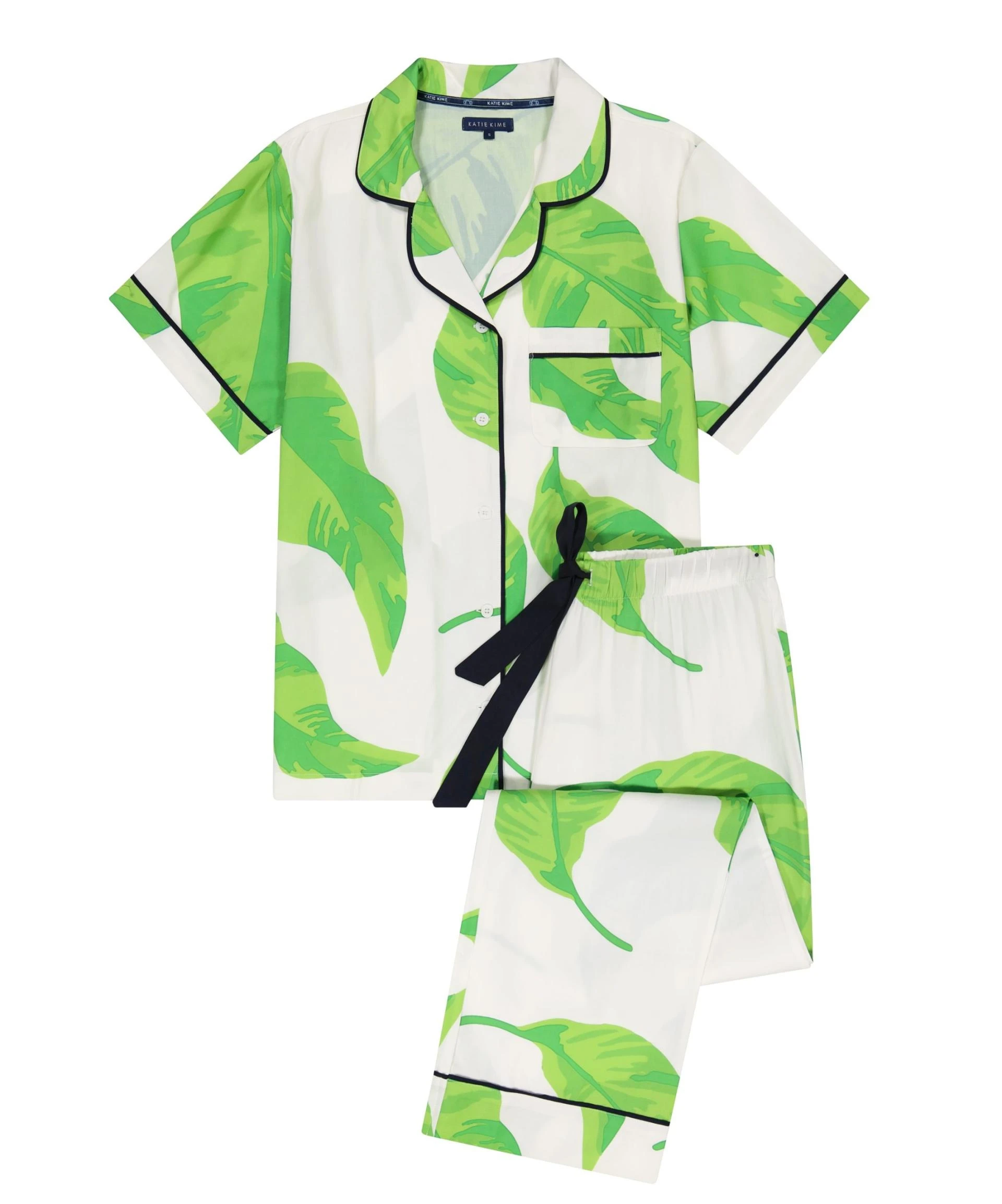 4 Brilliant Ideas to Outfit the Family in Fun Pajamas