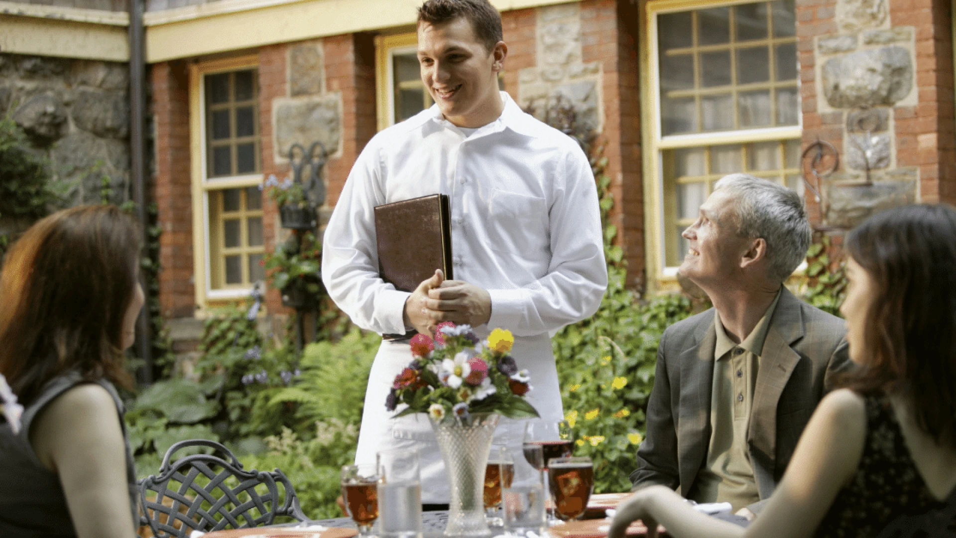 How to Set Your Restaurant’s Short and Long Term Goals