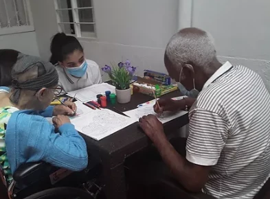 Mejores Terapias y Rehabilitación para el Adulto Mayor en Cali | Dulces Canas