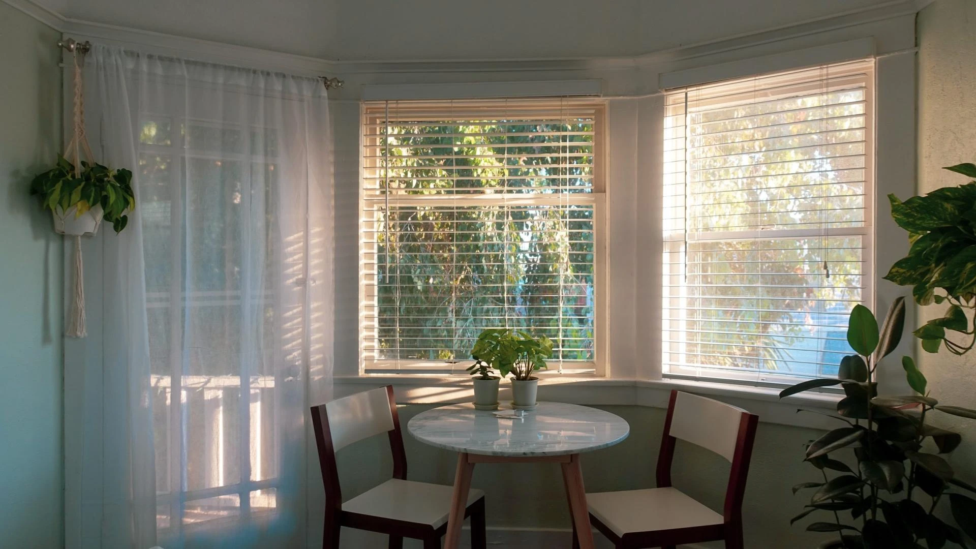 Can Window Treatments Improve Energy Efficiency Over The Summer?