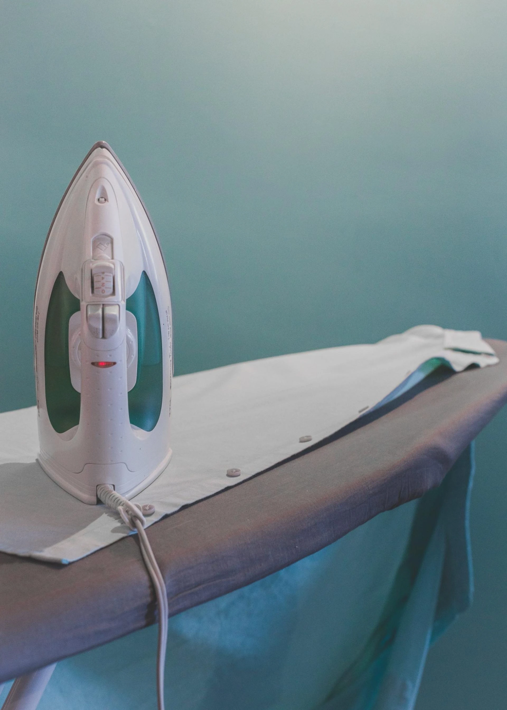Top 5 Best Iron For Quilters [Buying Guideline]