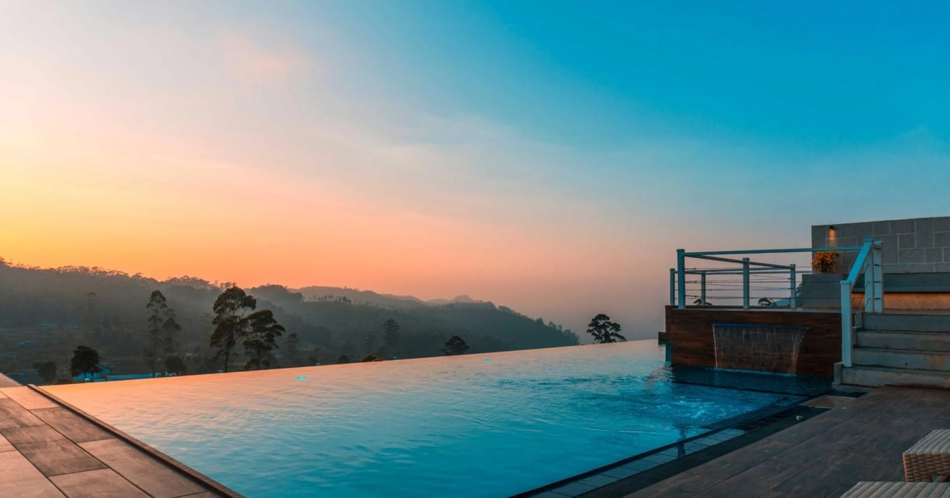Grab Luxury Hotel Booking in Nuwara Eliya