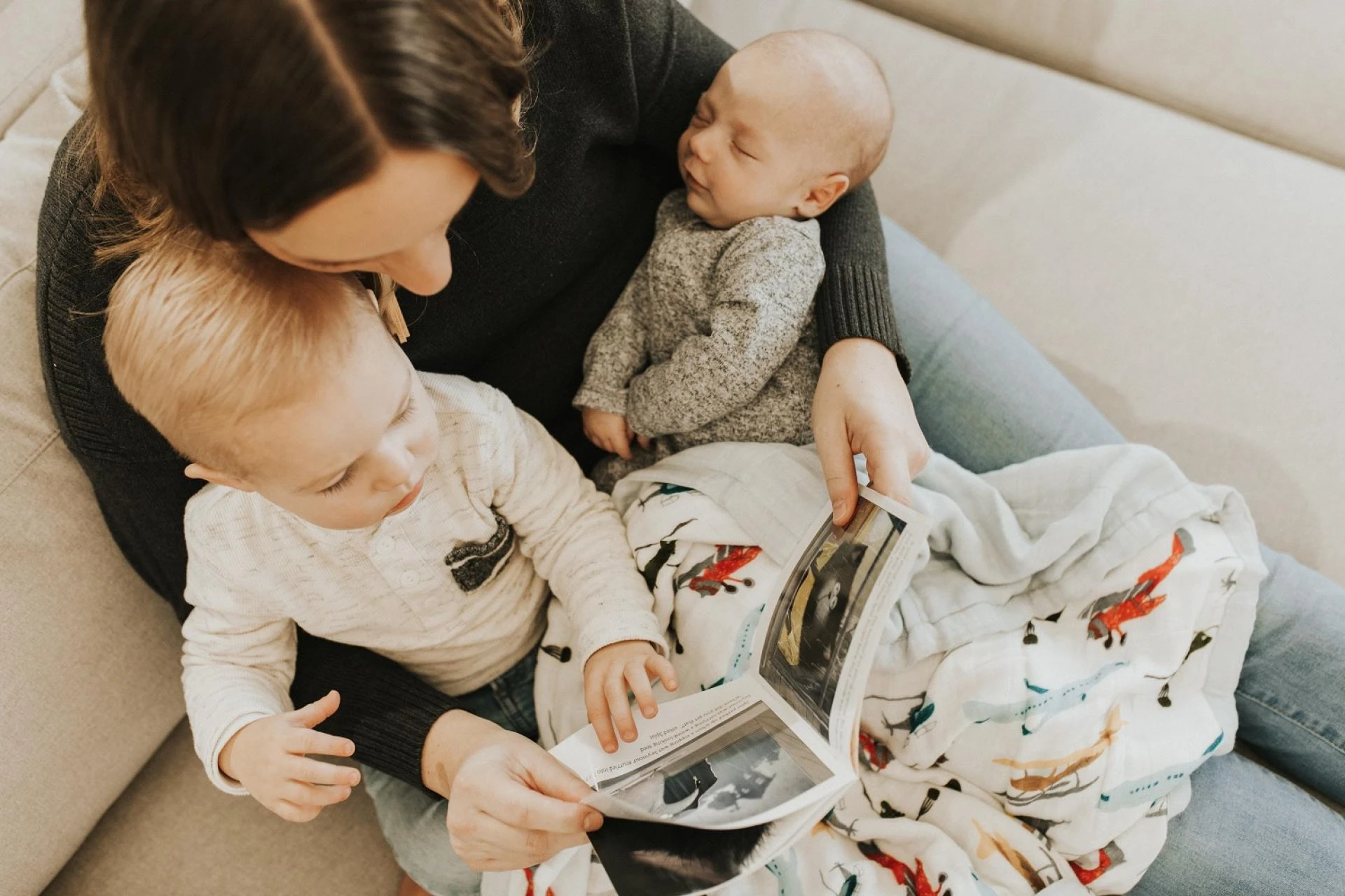 5 Stimulating Indoor Activities to Try with Your Newborn This Winter
