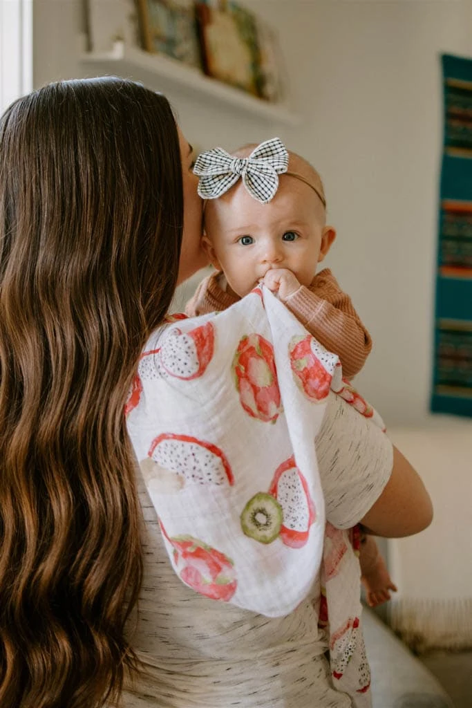 From Bedtime to Cuddle Time: What Parents Need to Know About Swaddles