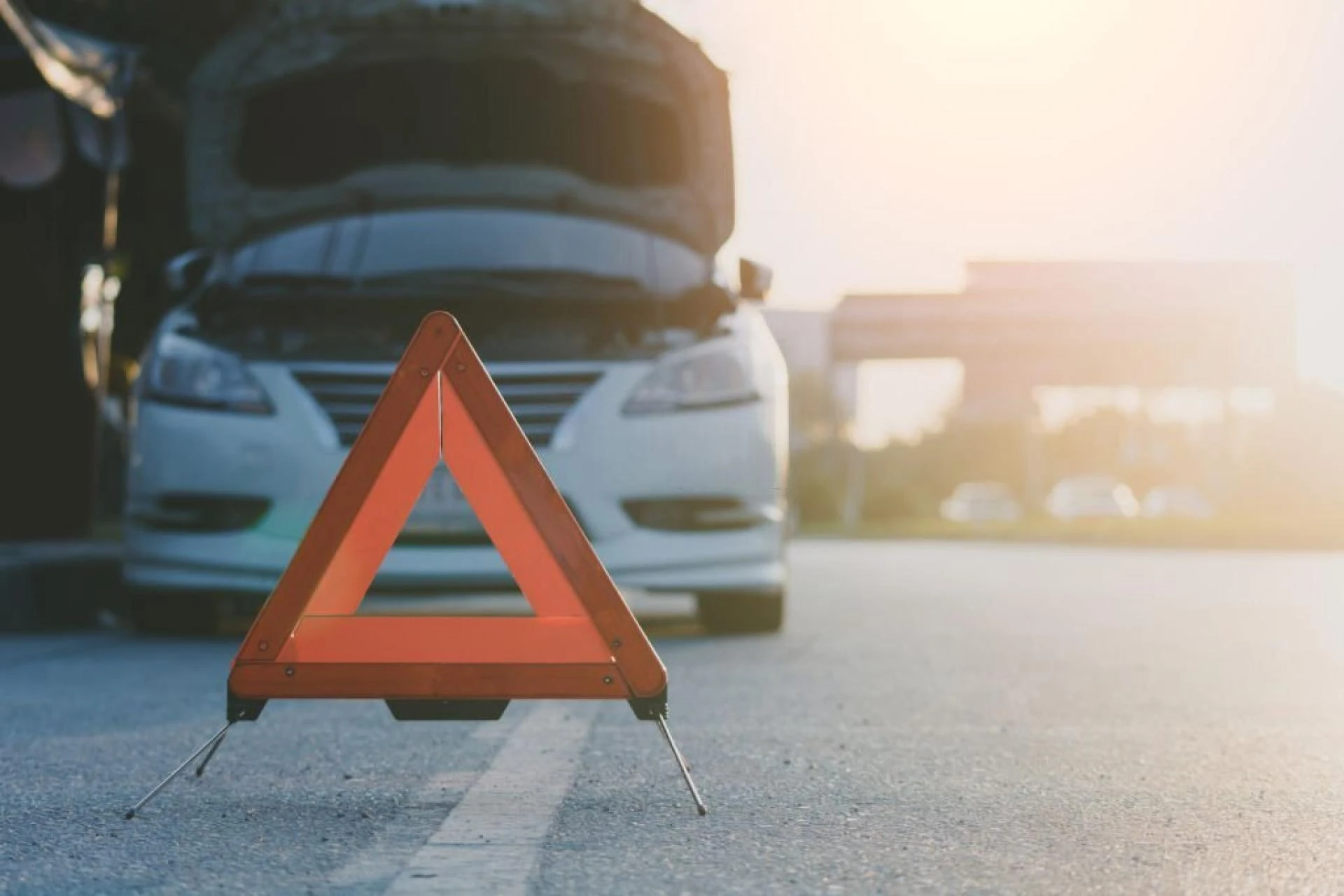 How Top Roadside Assistance Keeps Your Journeys Smooth?