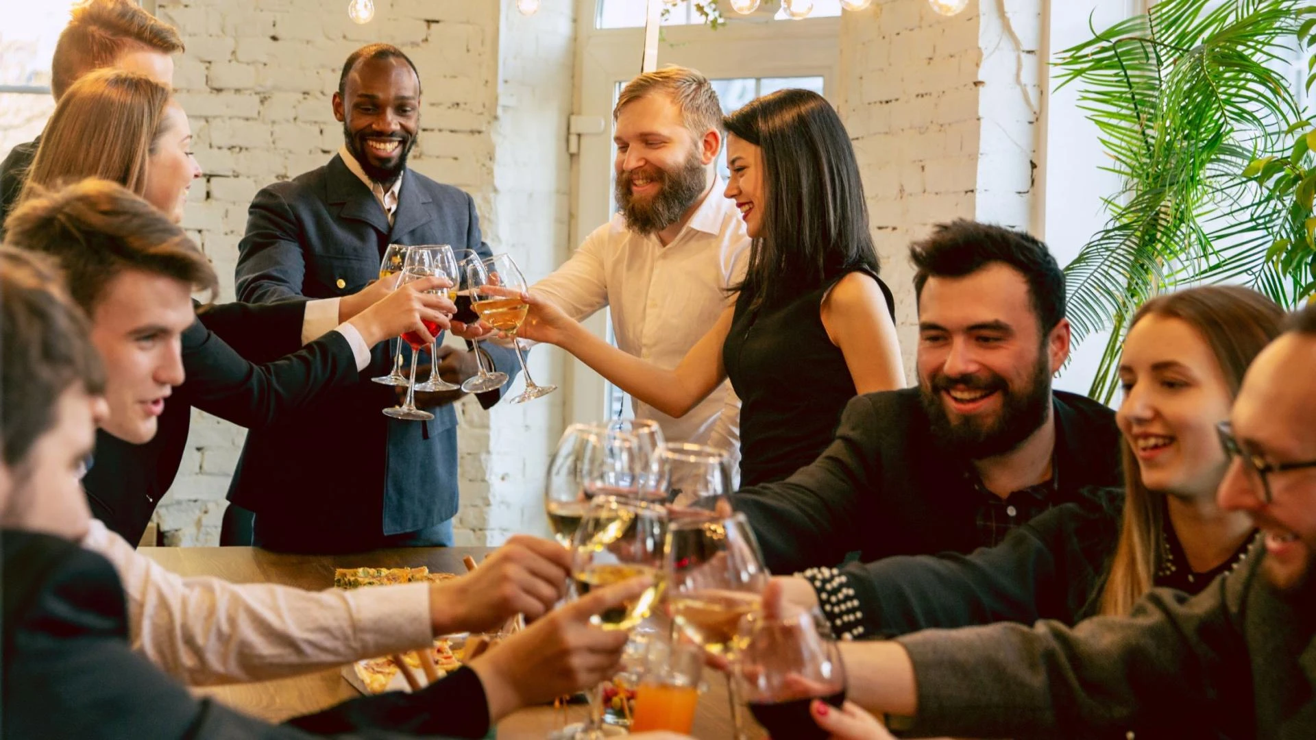 How to Make Corporate Events More Engaging &amp; Entertaining