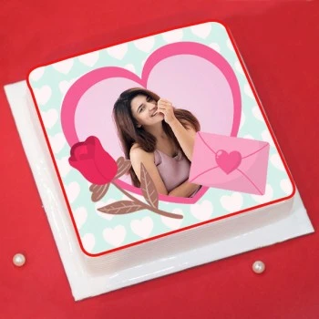Indulge in These Delicious Women's Day Cakes!