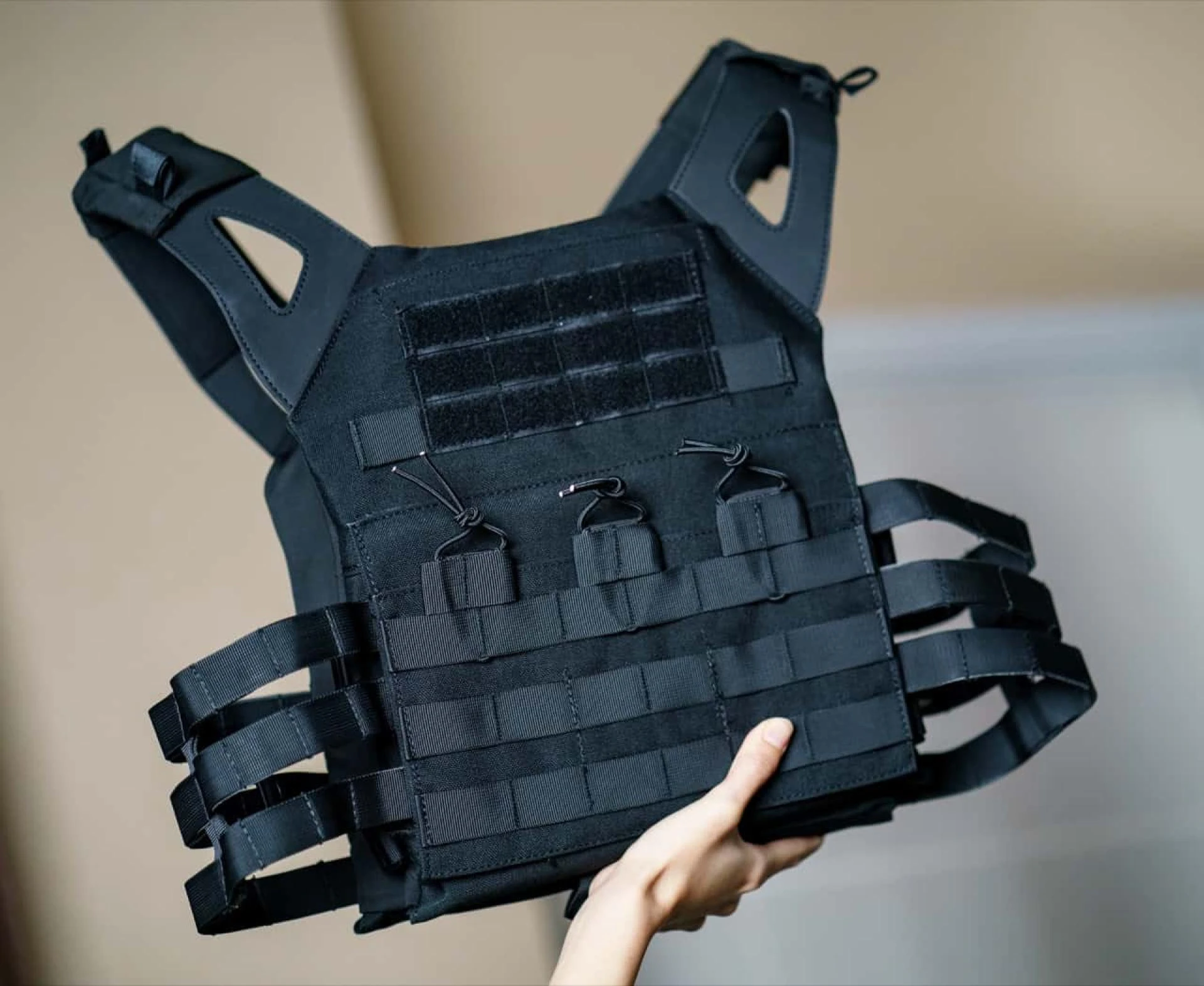 Why do civilians buy onyx body armor?