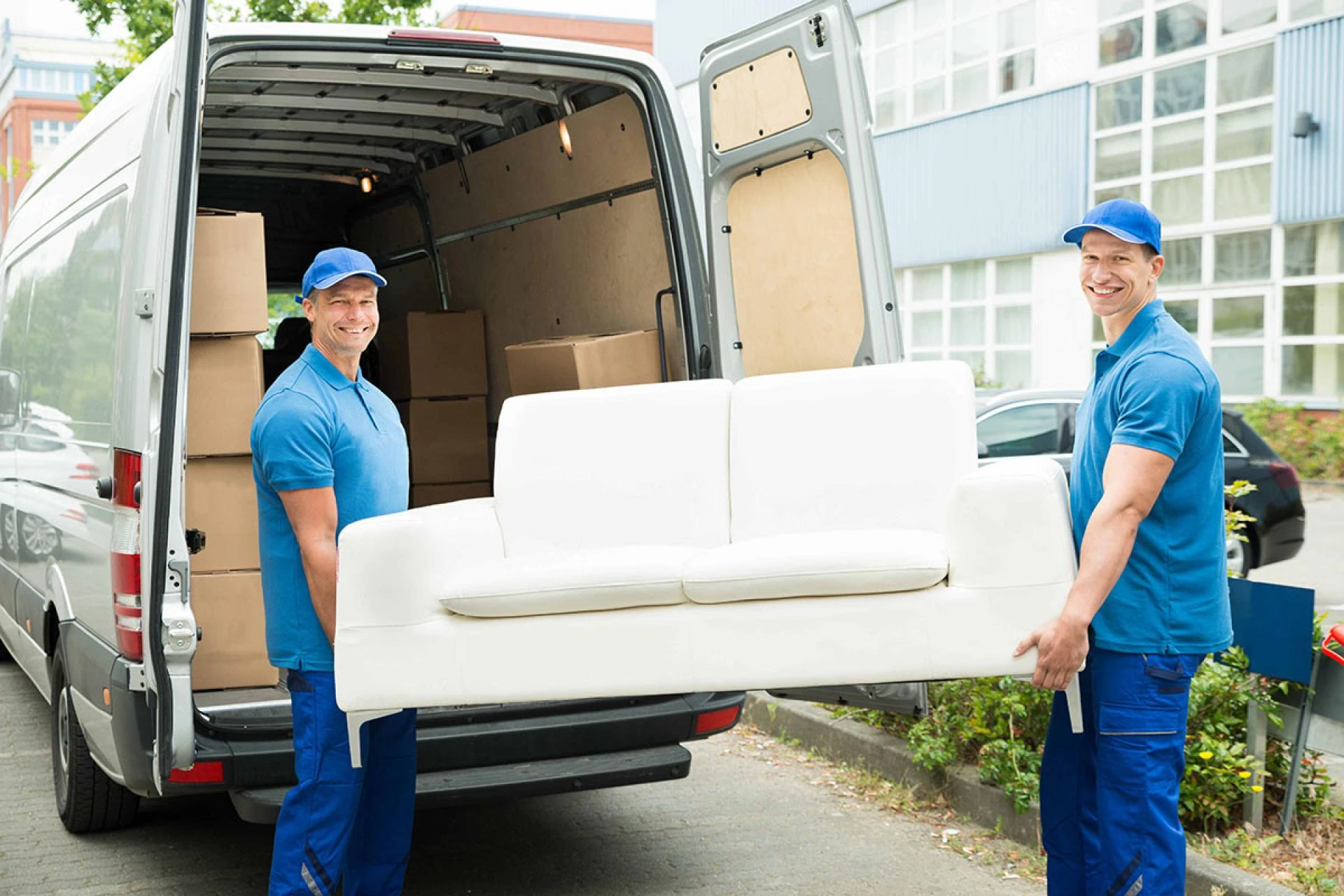 Moving Company in London: Services, Benefits, and What to Expect
