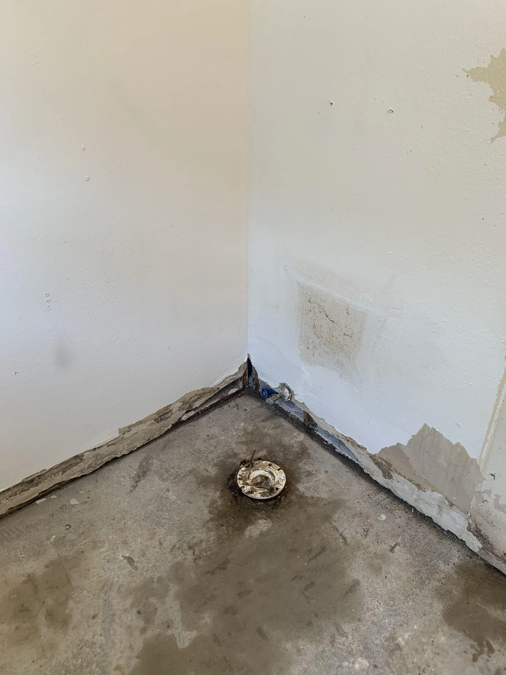 Elevate Your Home's Value and Aesthetics with My Construction Guy's Bathroom Remodeling