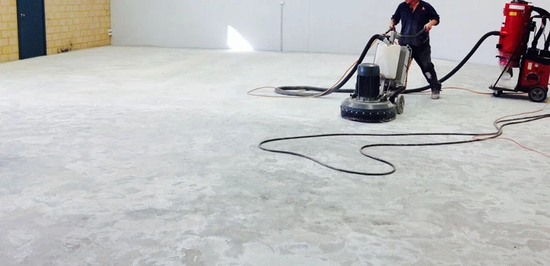 7 Benefits of Flake Flooring Services