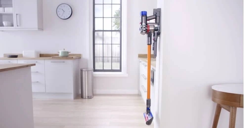 Buy Best Vacuum Cleaner for Indian Homes Online | Dyson India