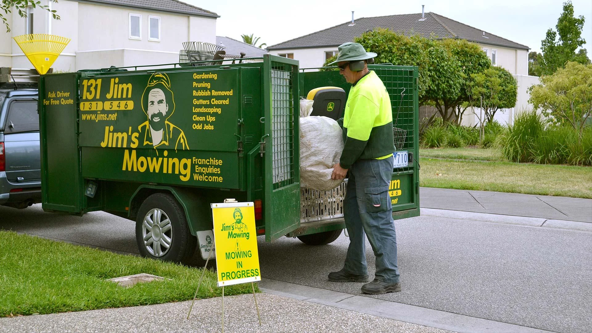 Jim’s Mowing – The Ultimate Lawn &amp; Garden Care Professionals – Call Jim’s Mowing: 131 546