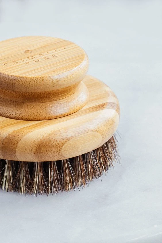 How to Keep Your Face and Body Dry Brush Ready for Use