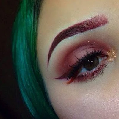 Top 6 Benefits of Eyebrow Henna