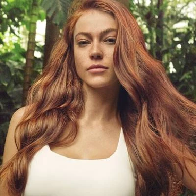 WHY HENNA HAIR DYE? THE AMAZING BENEFITS OF HENNA FOR HAIR