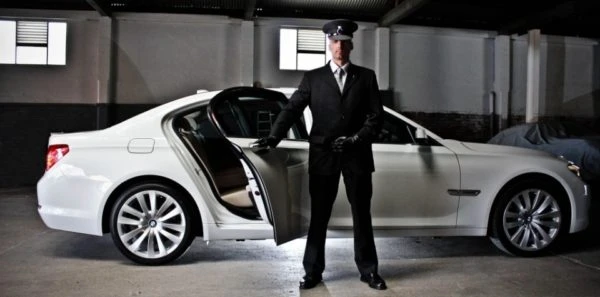 How to find a driver for free on the company's car