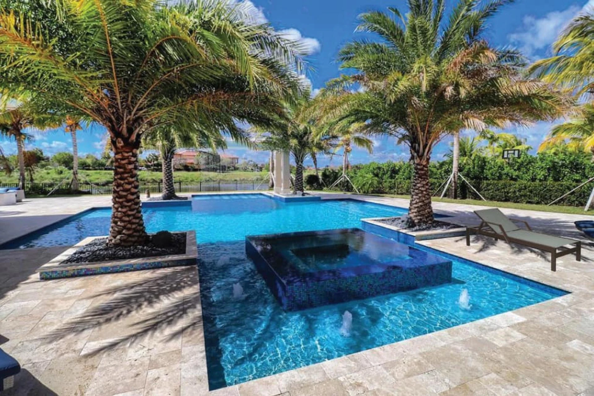 Hotel / Resort Outdoor Spa Design Ideas