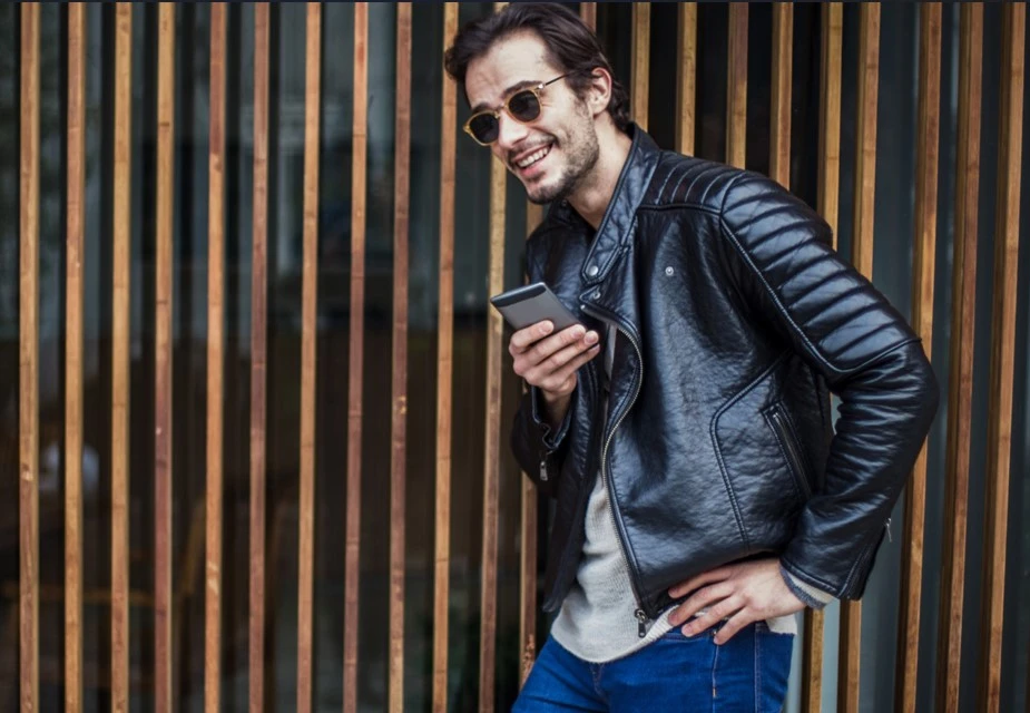 The Benefits of Buying Men's Leather Jackets Online