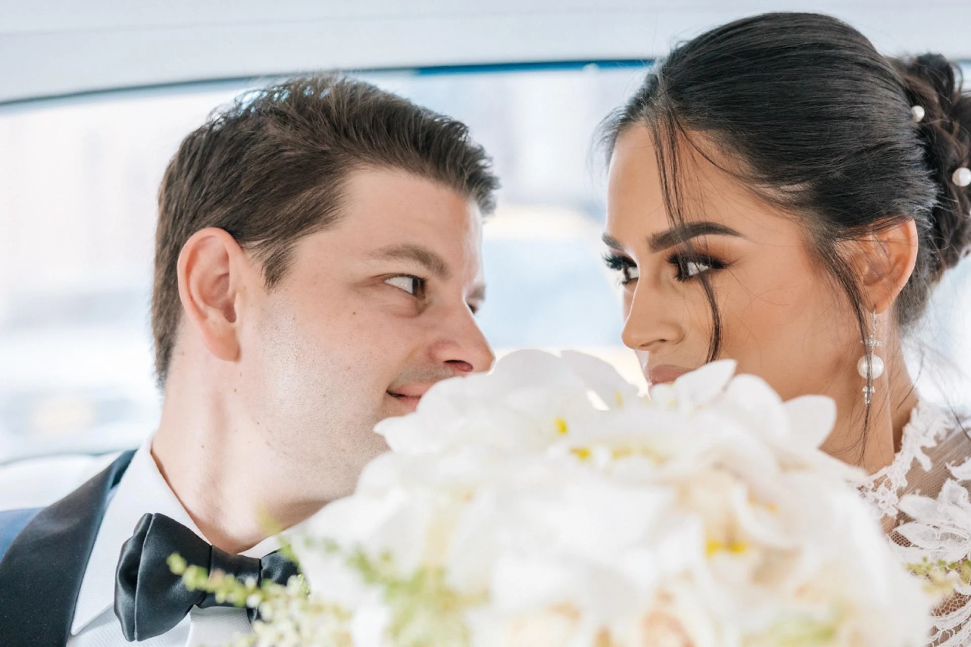 CAPTURING LOVE'S COUTURE: THE VOGUE WEDDING PHOTOGRAPHER