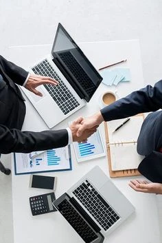 Online Loans for Same Day Settlement: A Nexus Approach to Handling Unexpected Debt