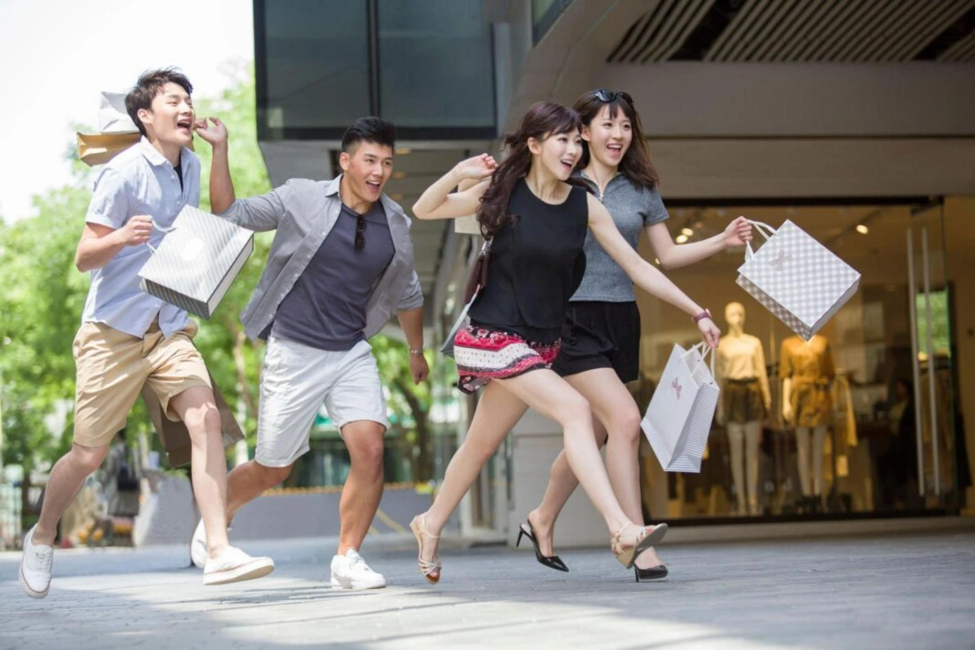 Paperbag Shorts And How To Wear Them With Any Outfit