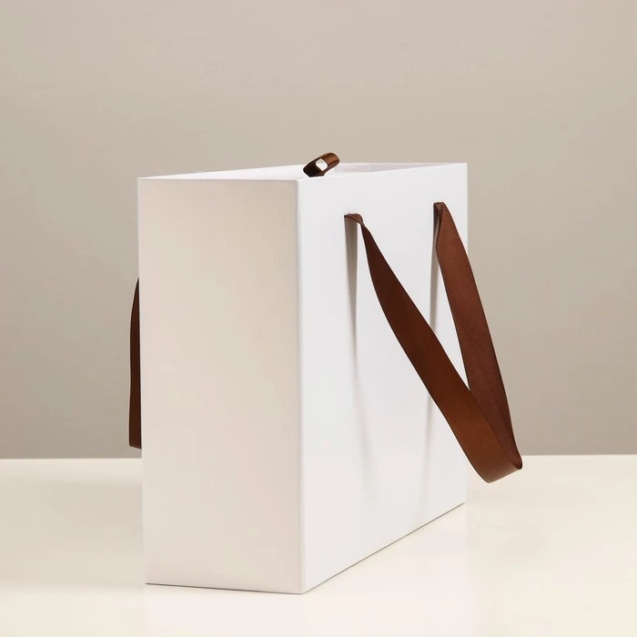 What is the Size of a Shirt Garment Box?