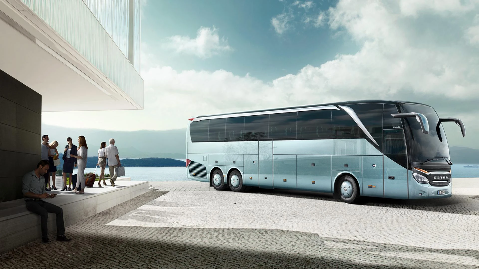 Luxury on Wheels: Choosing Coach Hire Oxford