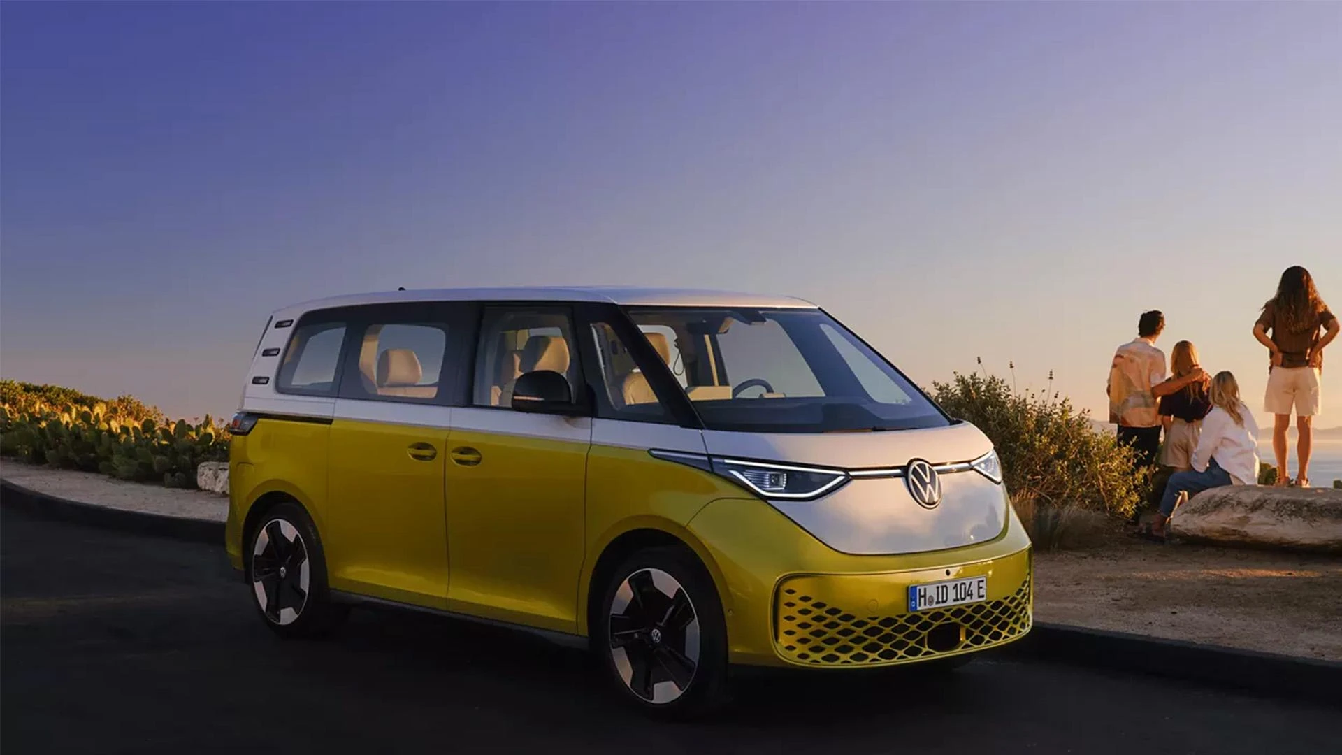 Coach Hire Oxford Revolution: Redefining Comfort and Class