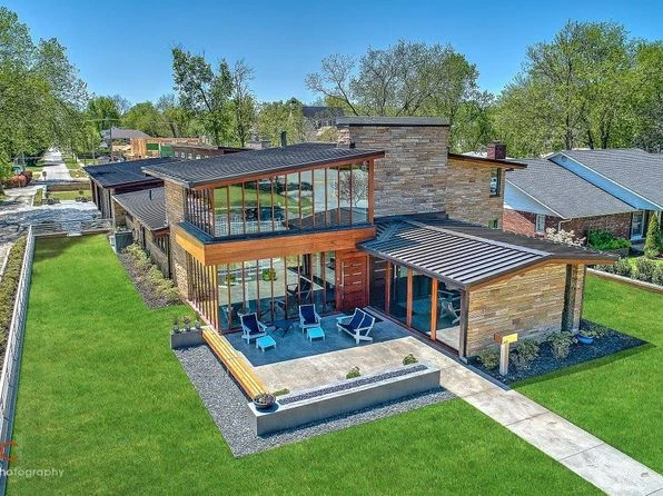 How do you choose an estate agent?