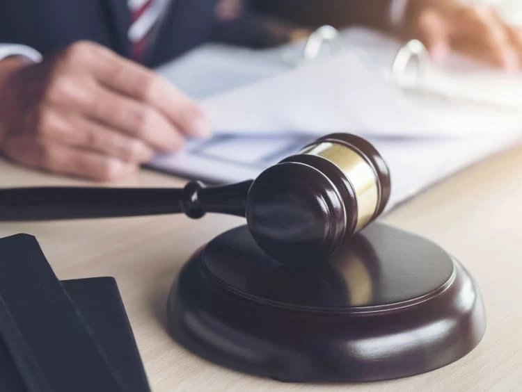 How to Select a Criminal Defense Attorney