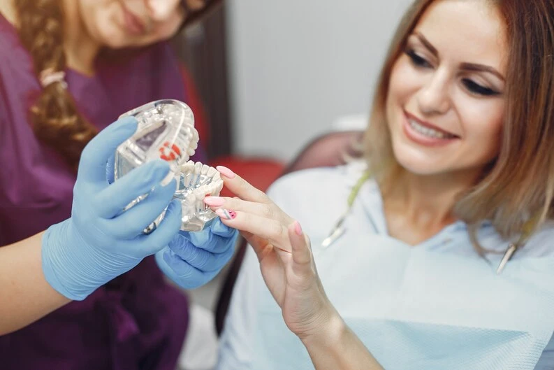 Transform Your Smile with Invisalign and Smart Clip Braces