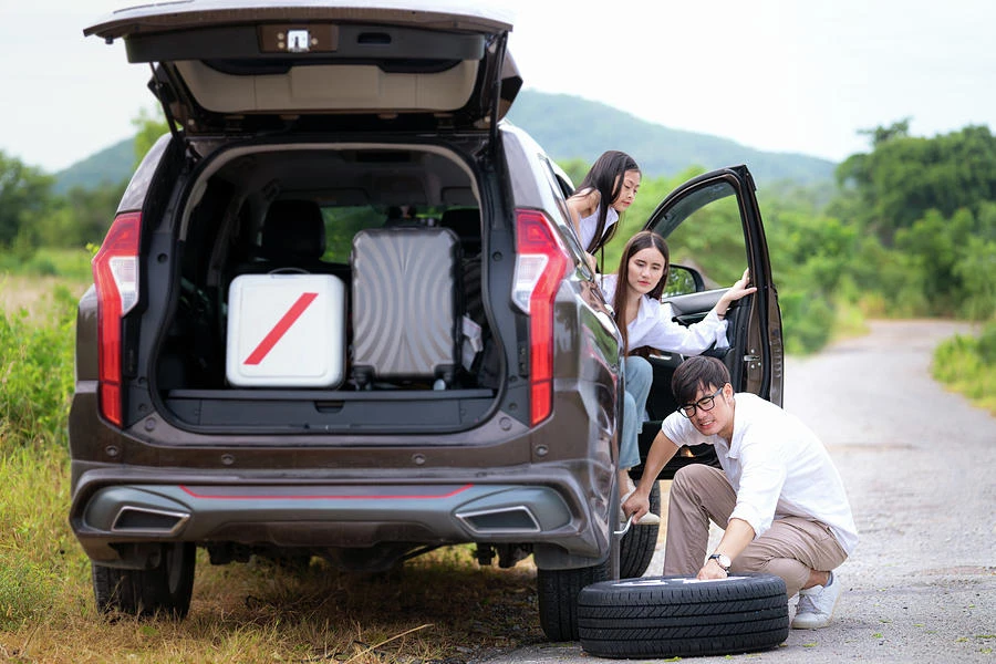 Mobile tyre fitting oldham