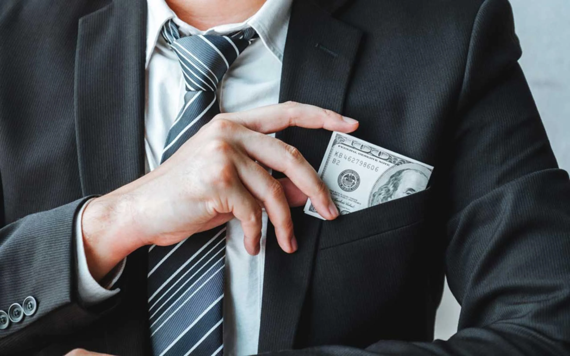 Cracking the Code: What is Gross Monthly Income and How to Calculate It