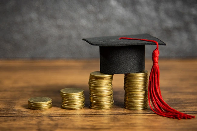 Navigating the Maze: A Comprehensive Guide to Student Loans