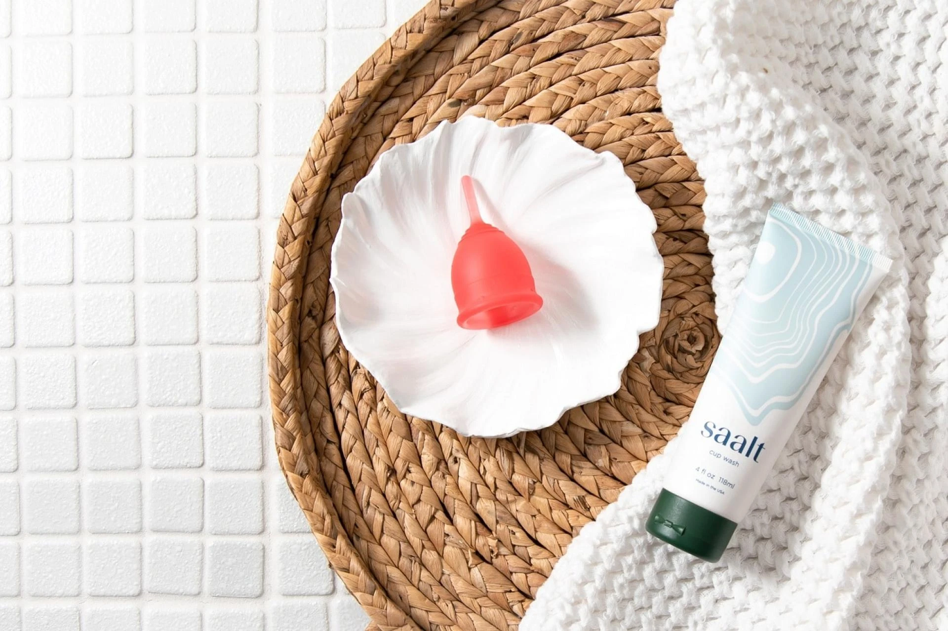 4 Reasons to Use Reusable Period Care Instead of Single-Use Products