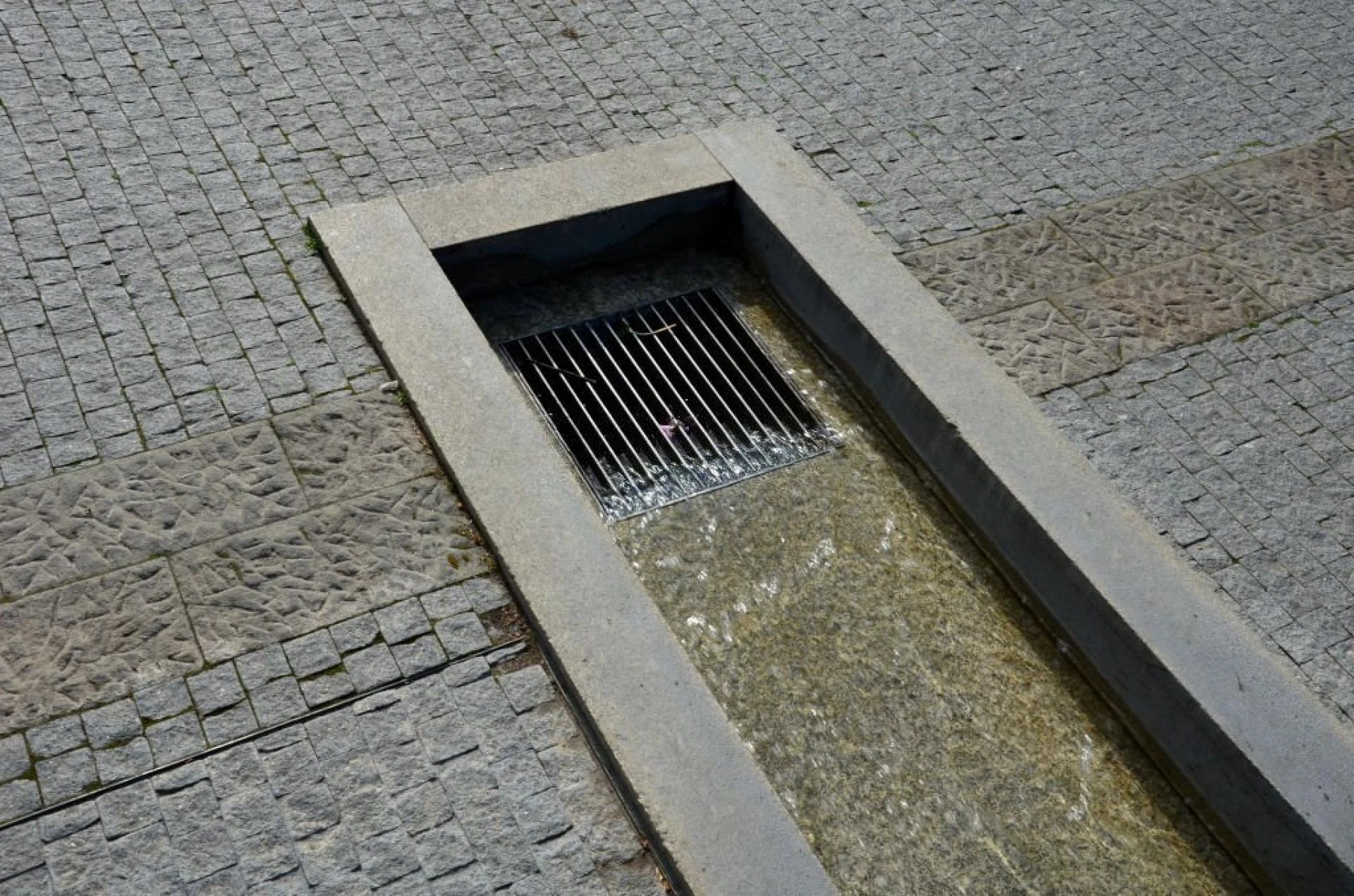 Discover the Magic of Soakaways in Bristol: Unleash the Full Potential of Your Outdoor Space!