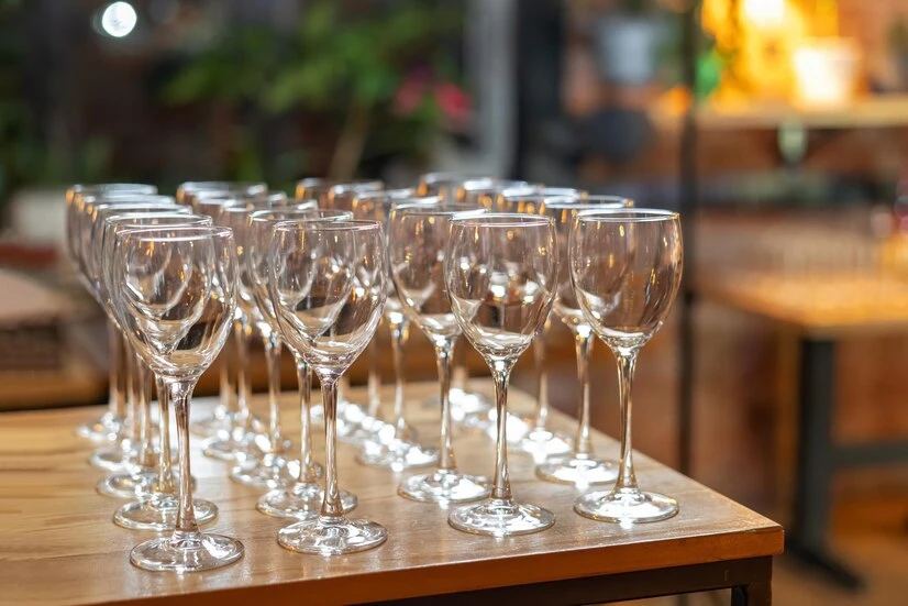 Renting Glasses: Your Comprehensive Guide to Catering Wine Glasses