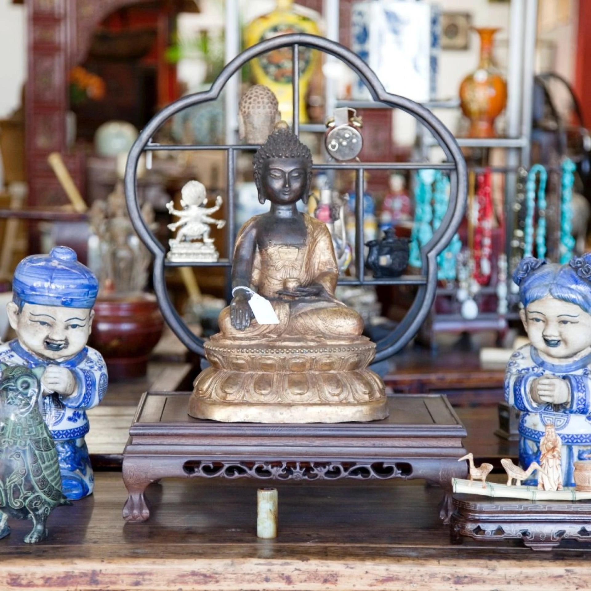 From Ancient Treasures to Modern Elegance: Artifacts for Wall that Inspire