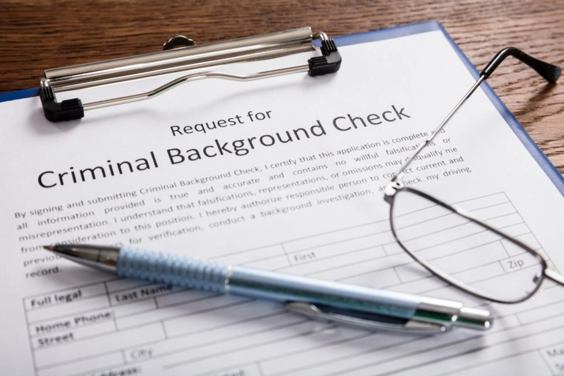 How to Handle Tenant Screening and Background Checks in Alabama?