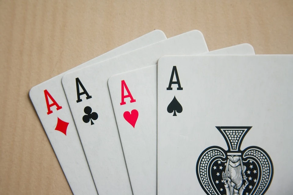 How to find the best playing card games